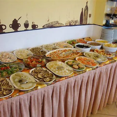 Maria Luisa Отель 2*