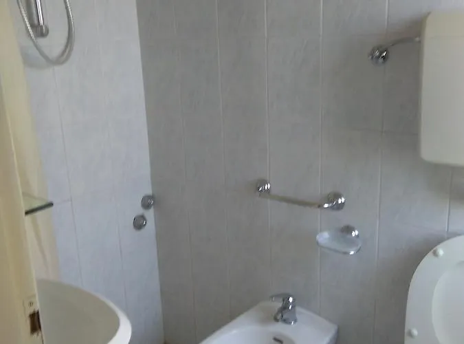 Maria Luisa Hotel 2*